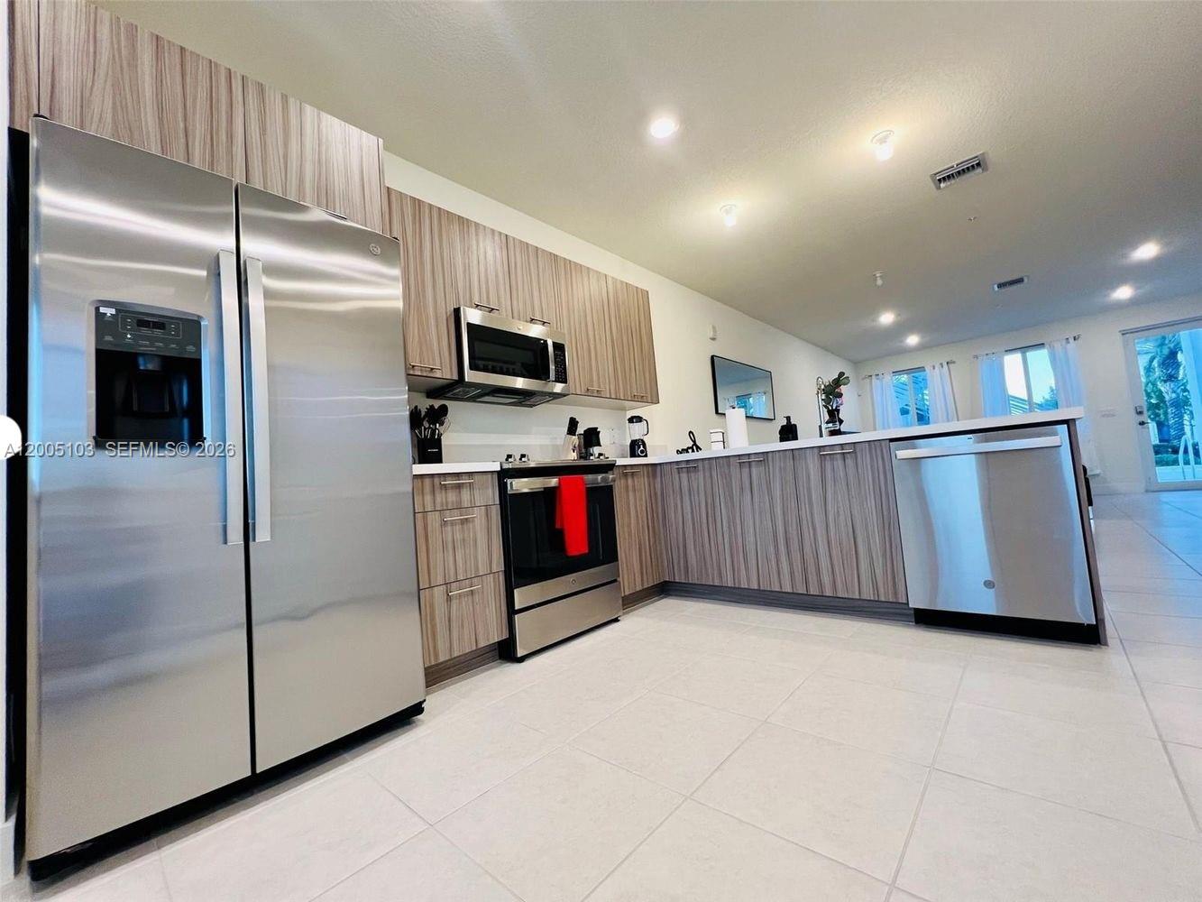10300 NW 66th Avenue