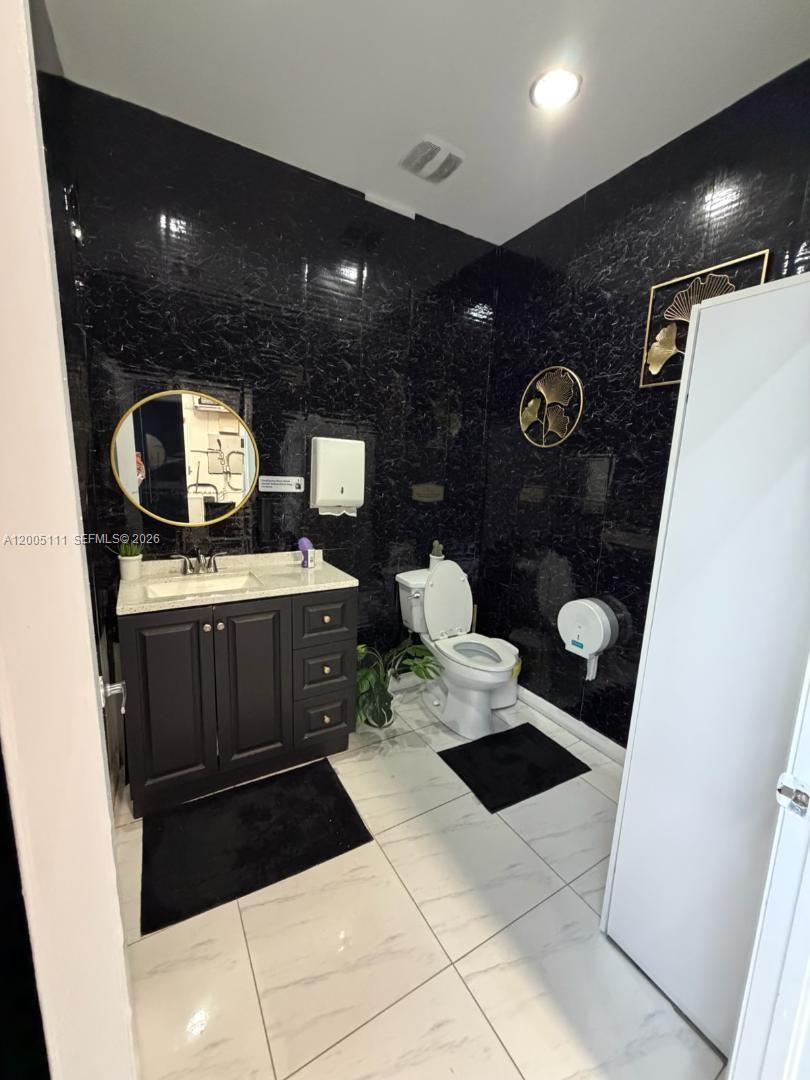 8290 SW 40th Street