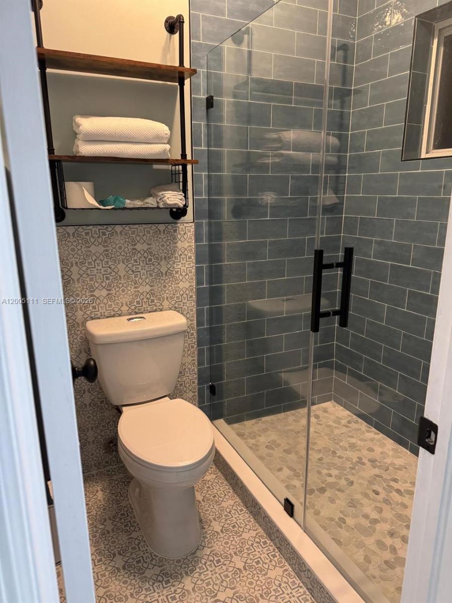 8290 SW 40th Street