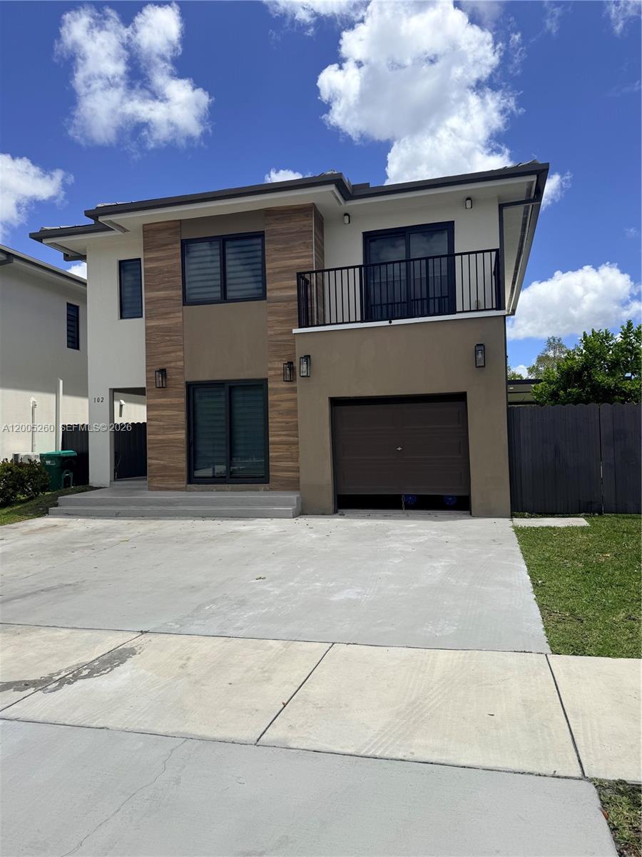 102 NW 10th Place