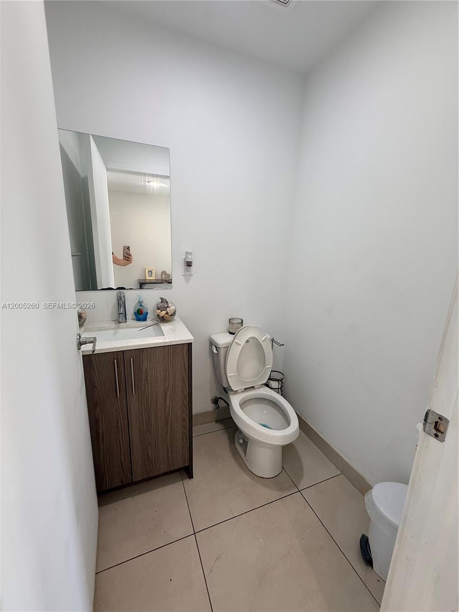 102 NW 10th Place