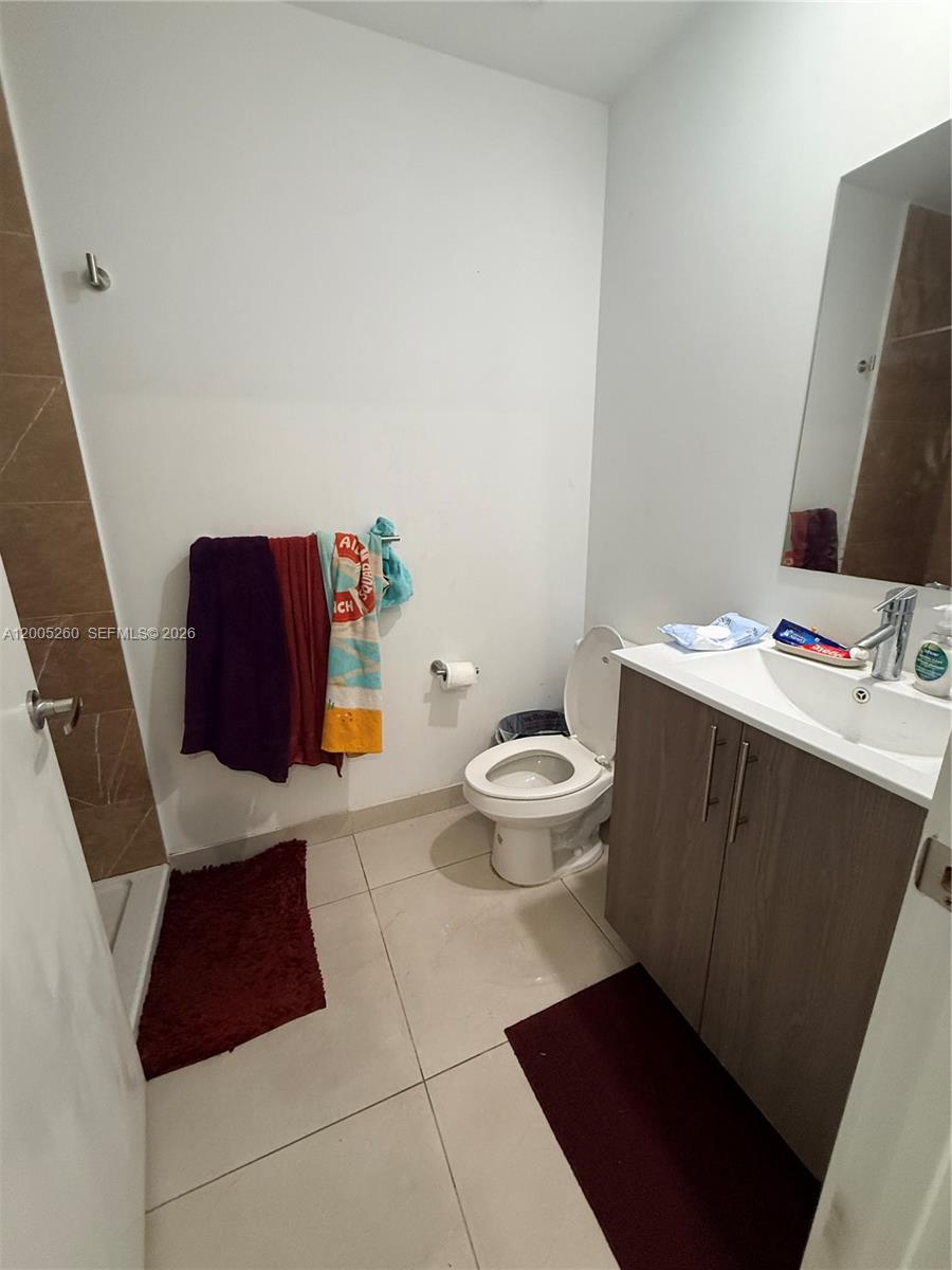 102 NW 10th Place