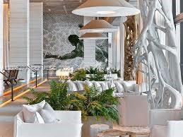 2301 Collins