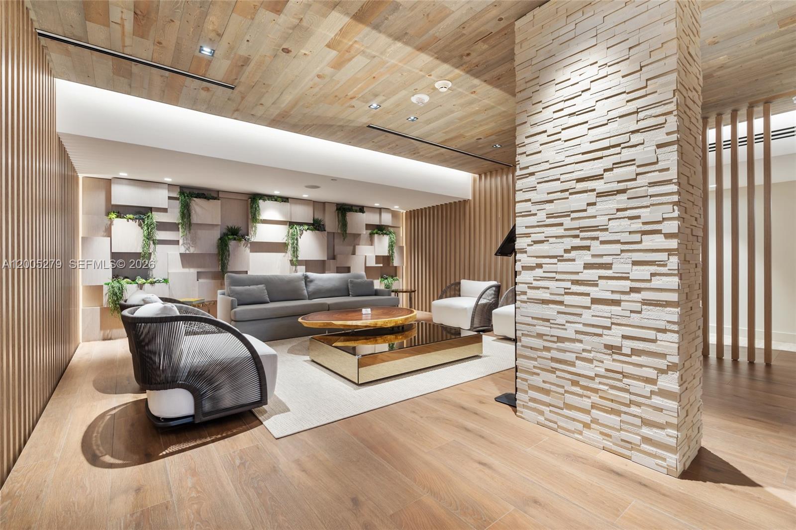 2301 Collins