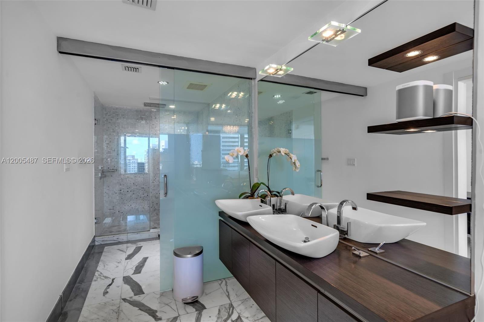 200 Biscayne Boulevard Way