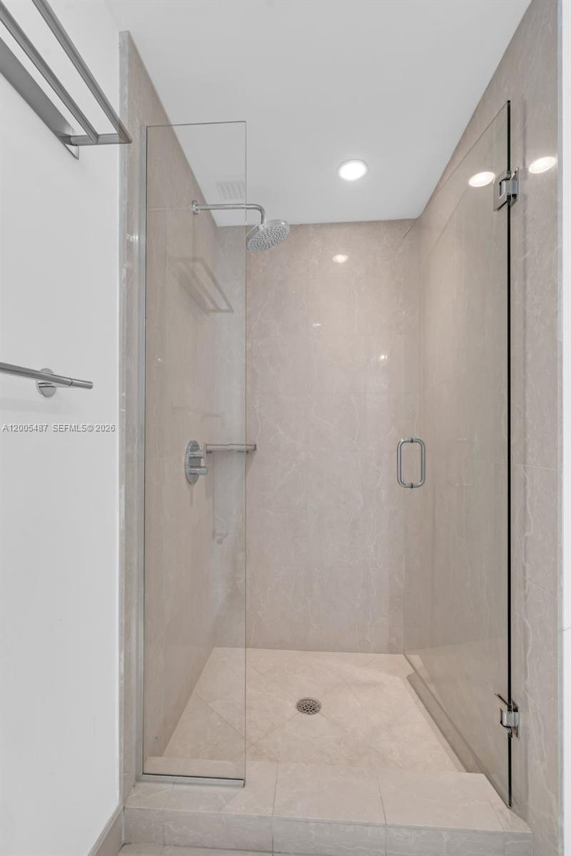200 Biscayne Boulevard Way