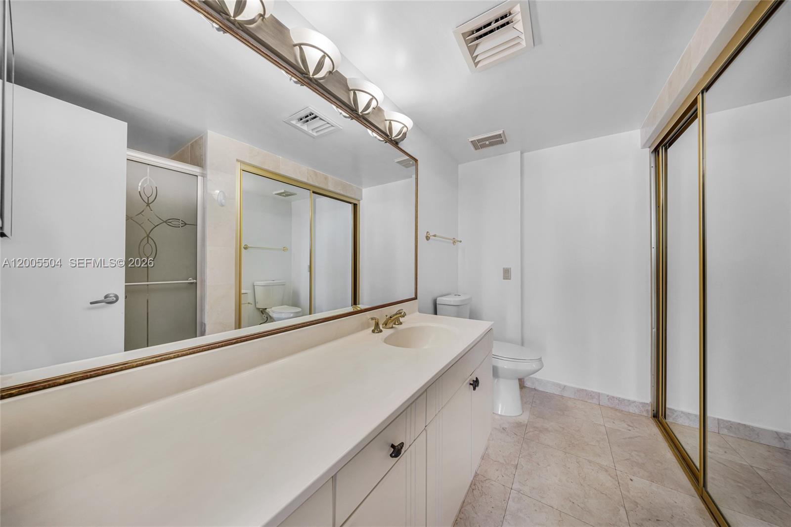 3610 Yacht Club Drive