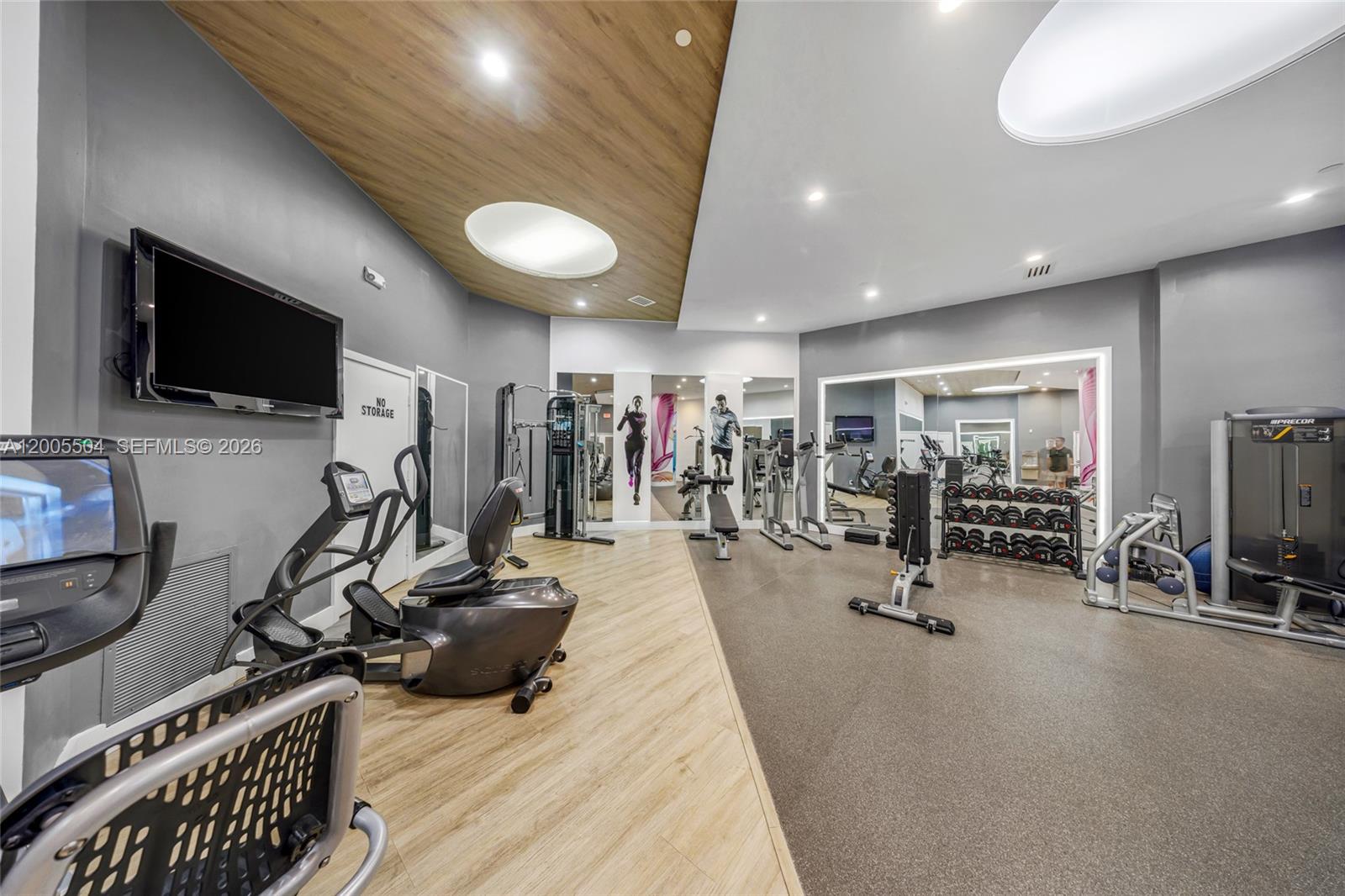 3610 Yacht Club Drive