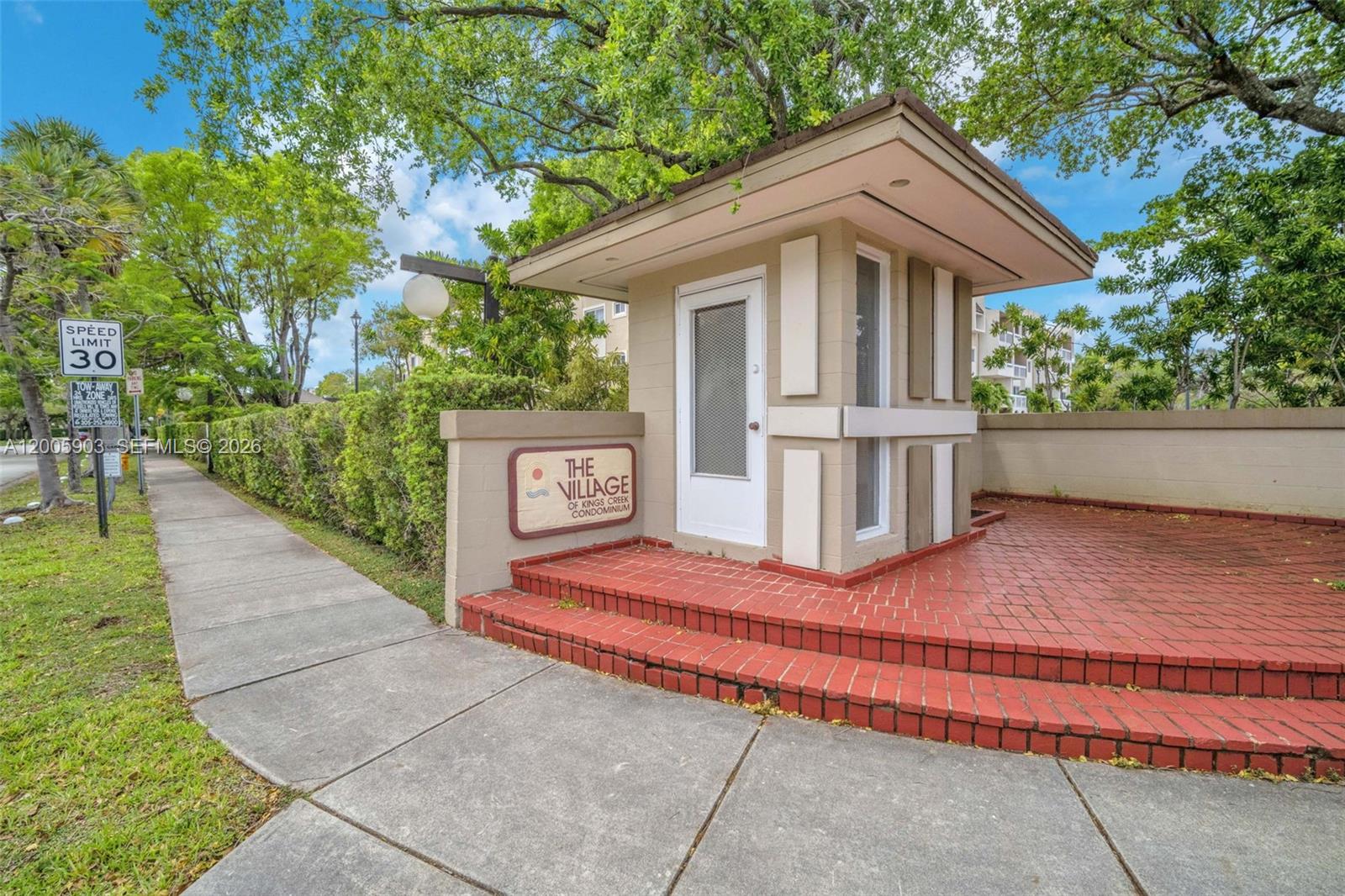 8103 Camino Real