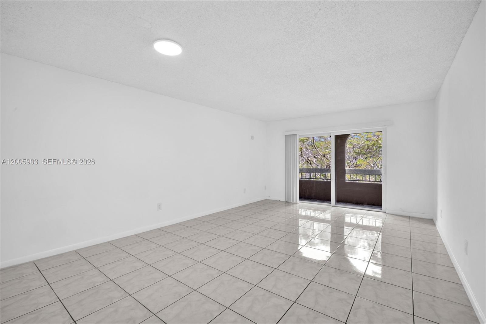8103 Camino Real