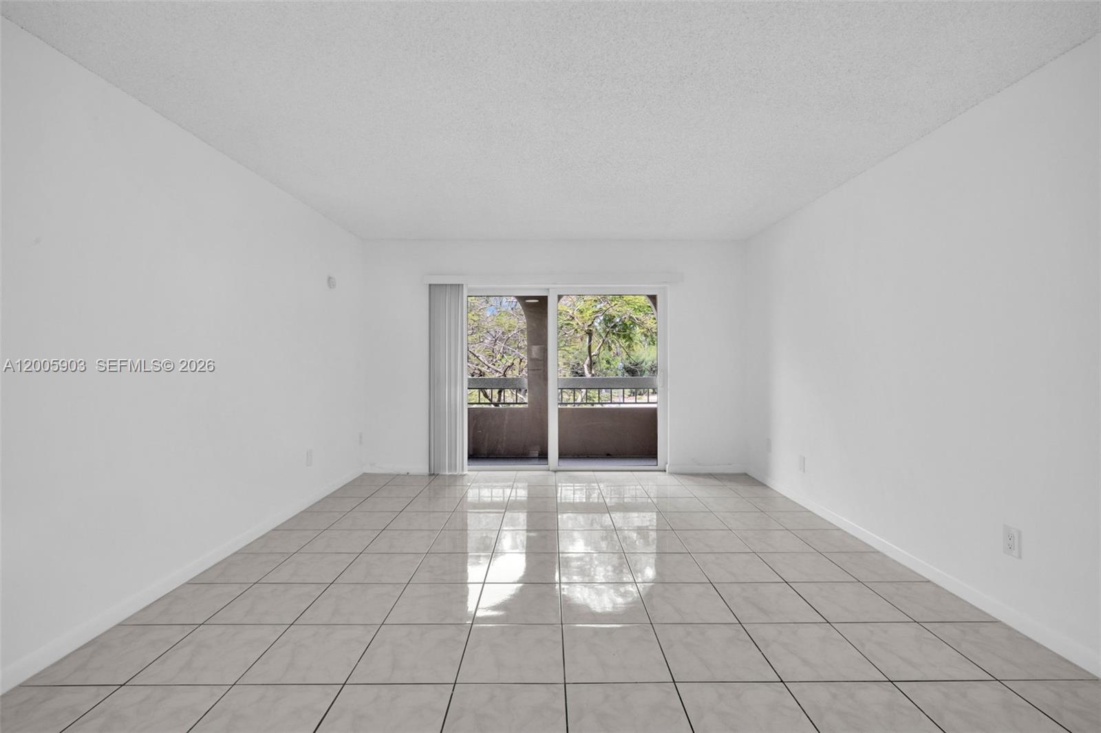 8103 Camino Real