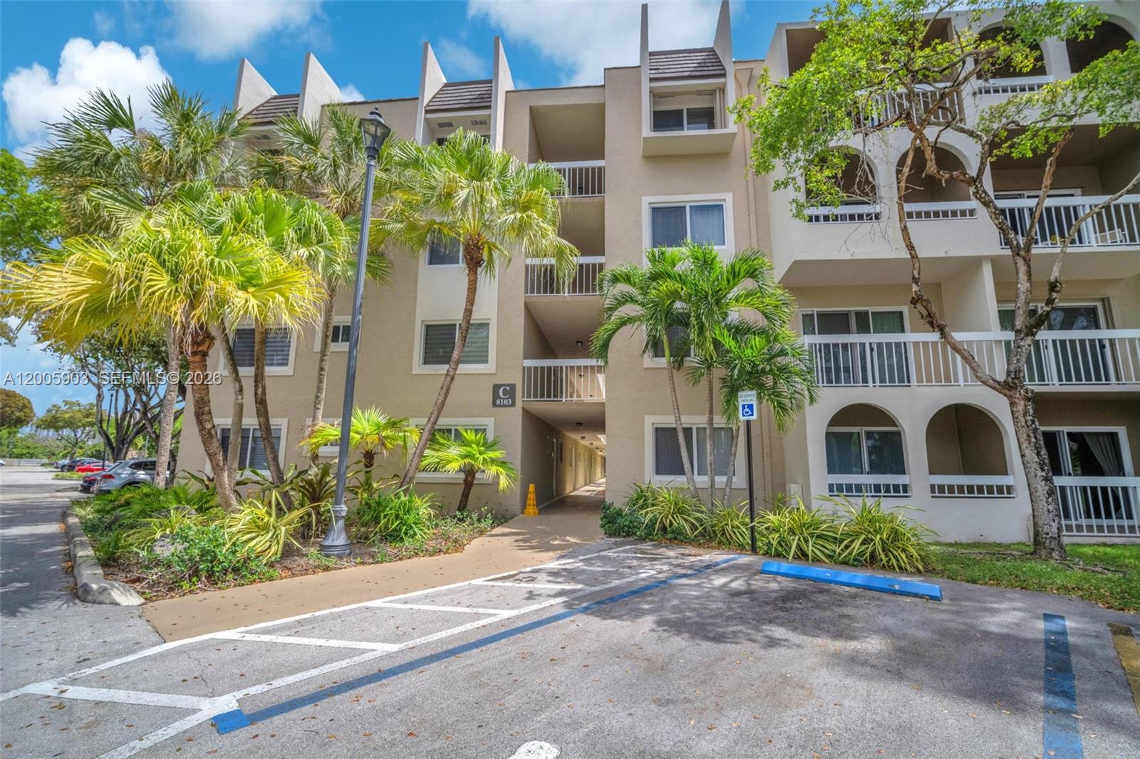 8103 Camino Real