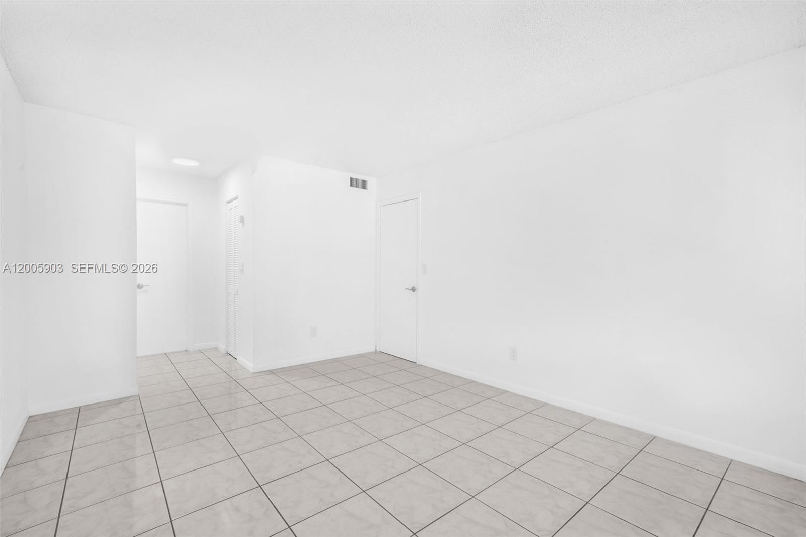 8103 Camino Real
