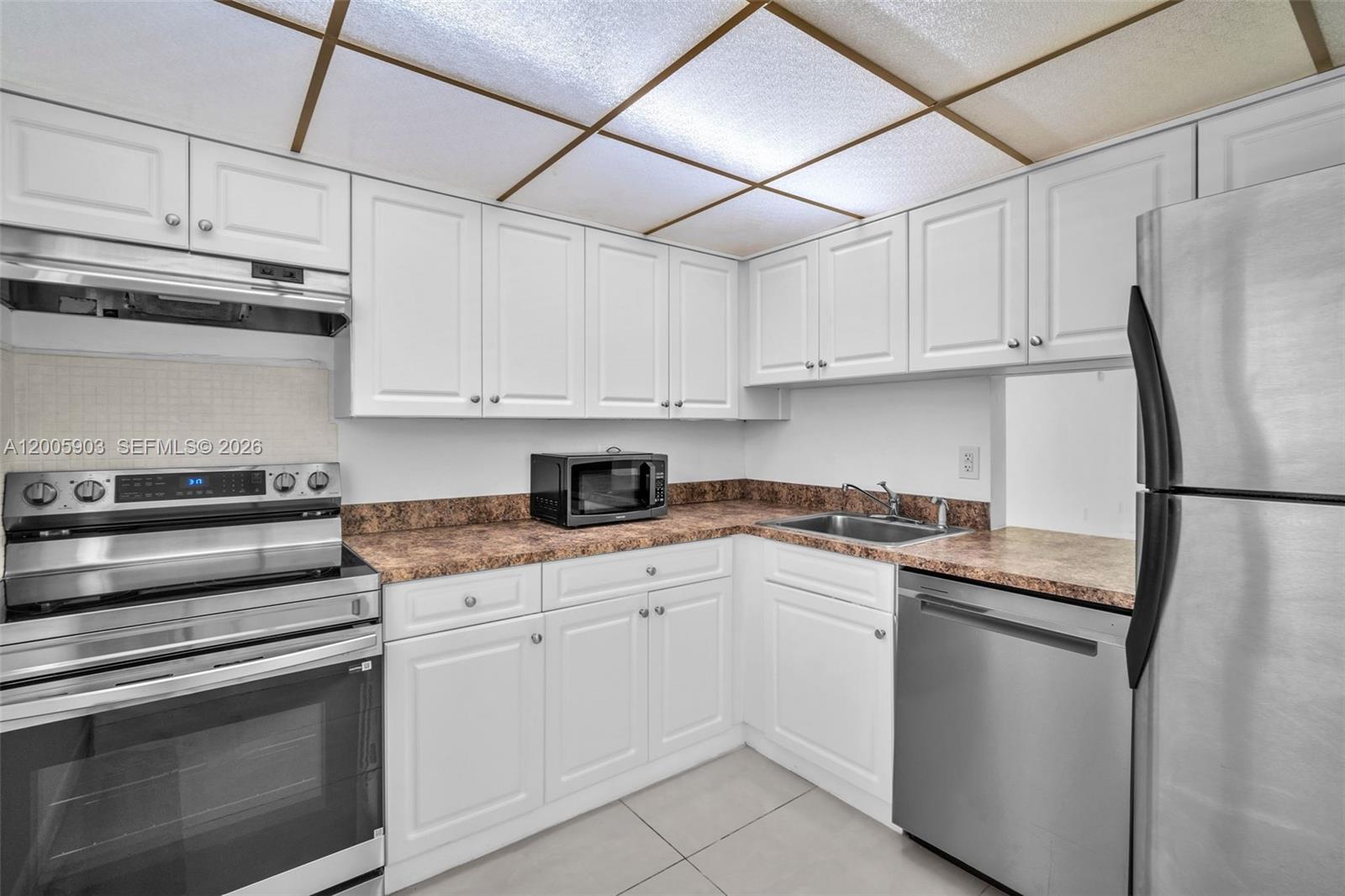 8103 Camino Real