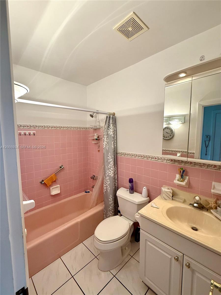 11 NE 204th Street