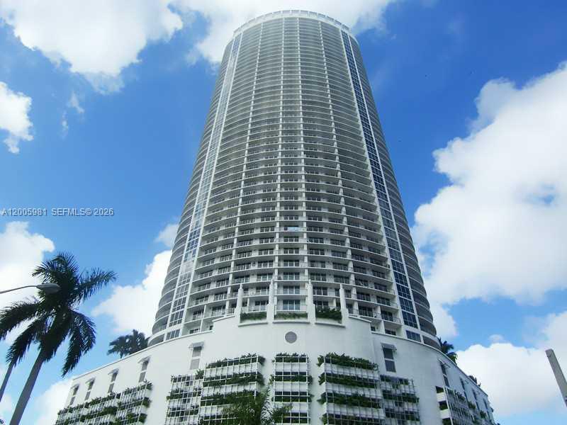 1750 N Bayshore Drive