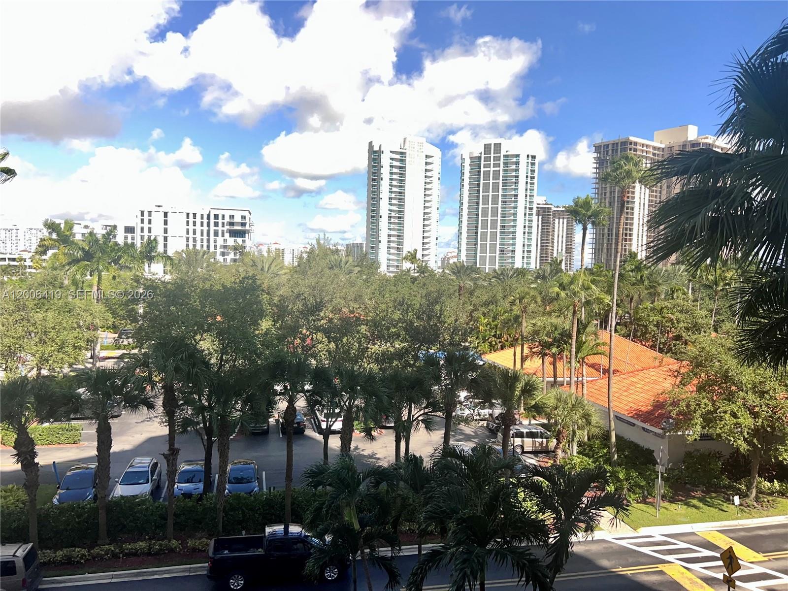 3600 Mystic Pointe Drive