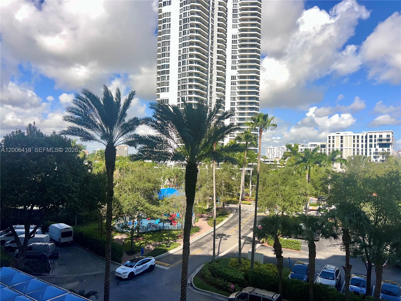 3600 Mystic Pointe Drive