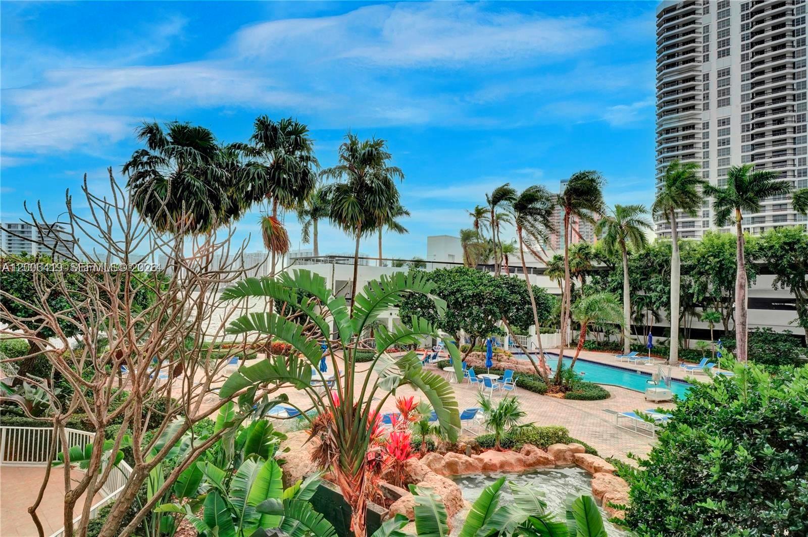 3600 Mystic Pointe Drive
