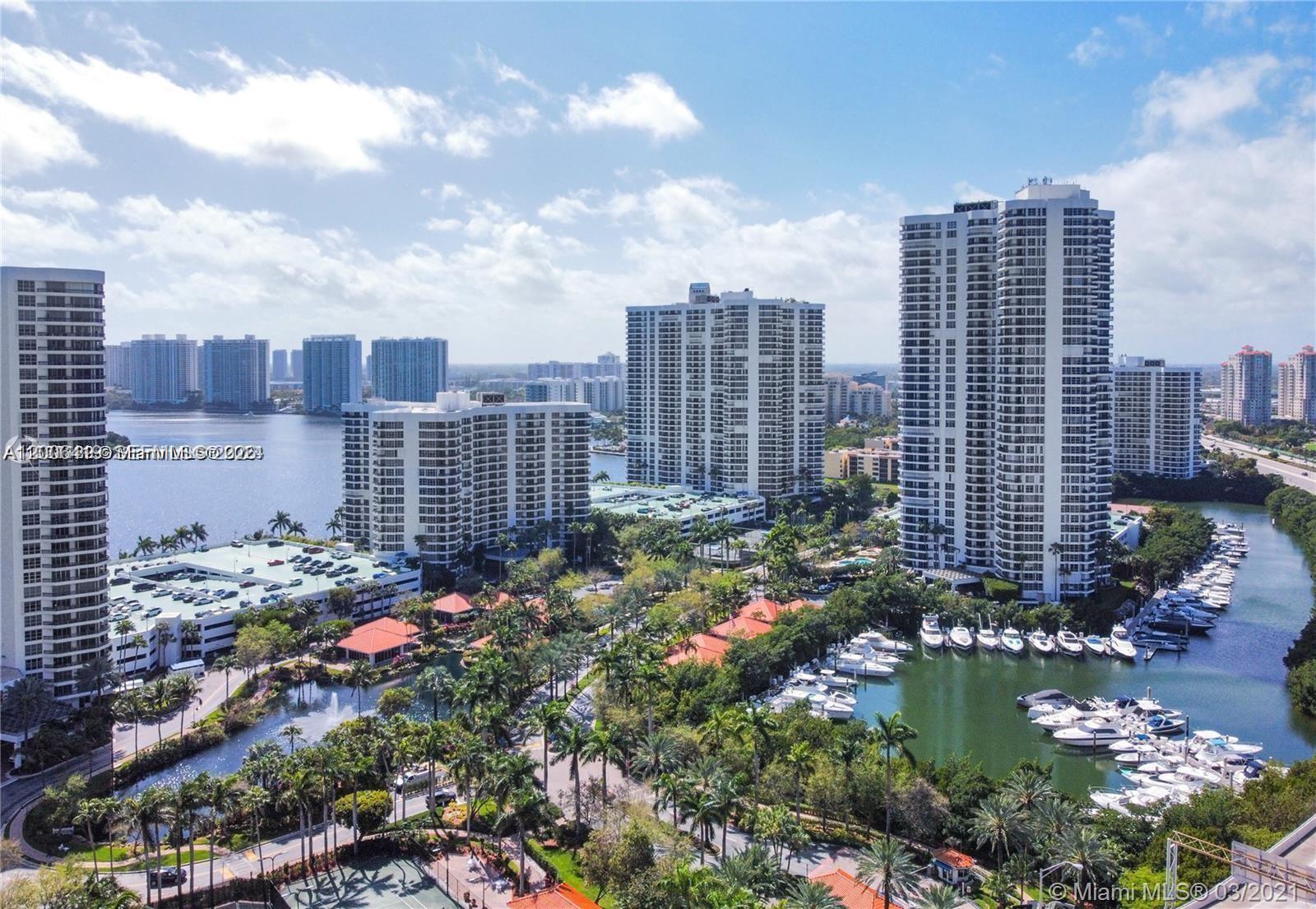 3600 Mystic Pointe Drive