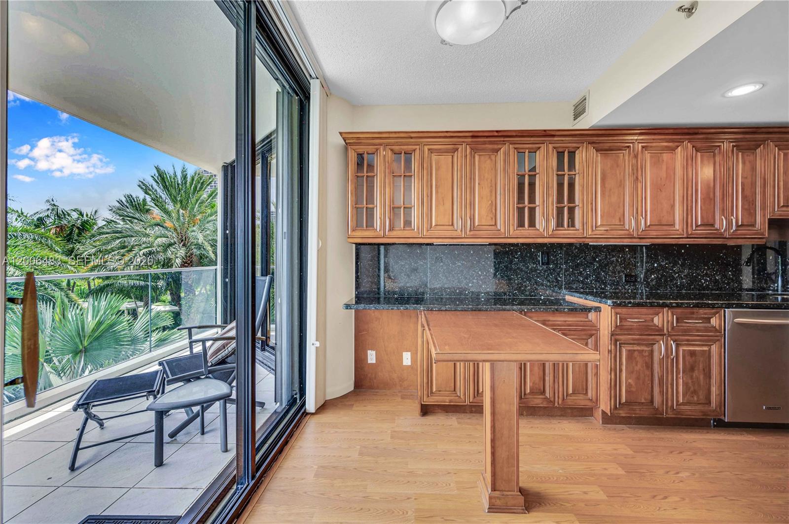 2800 Island Boulevard