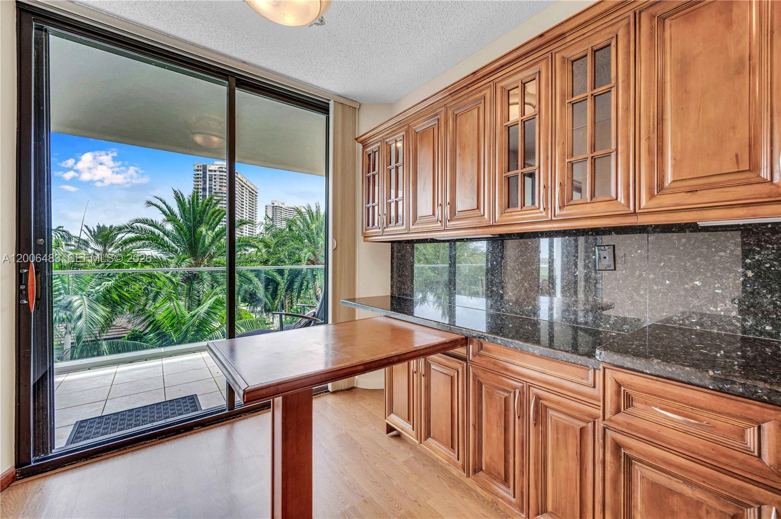 2800 Island Boulevard