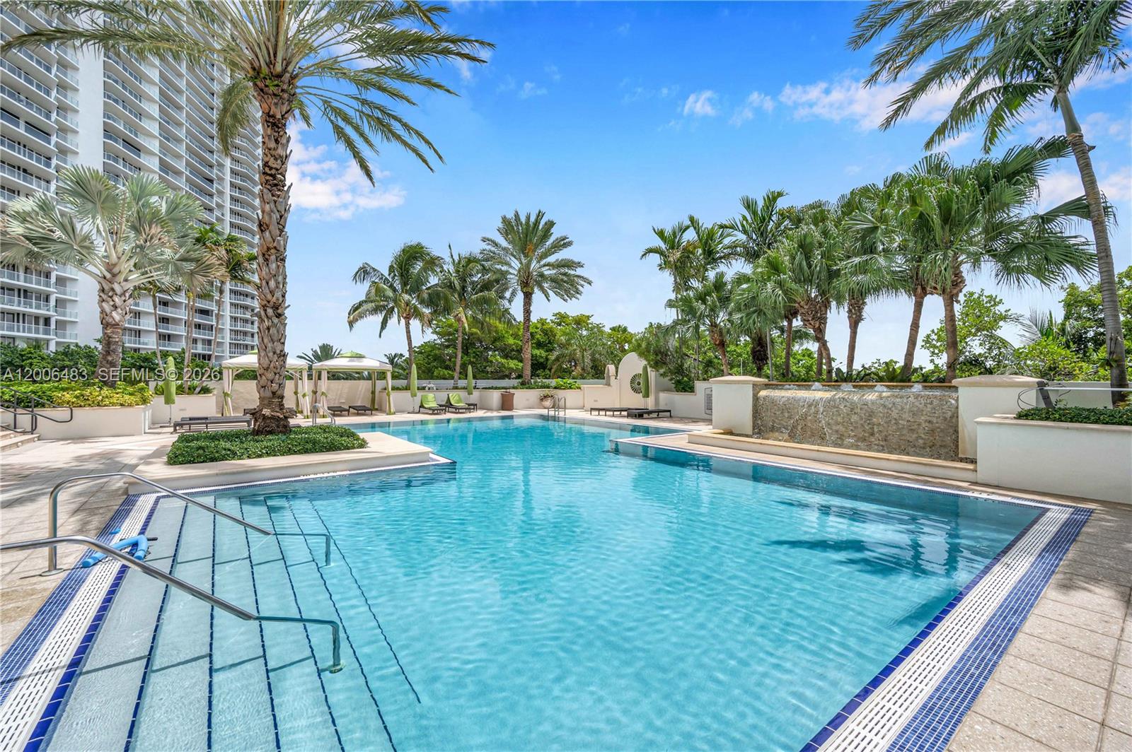 2800 Island Boulevard