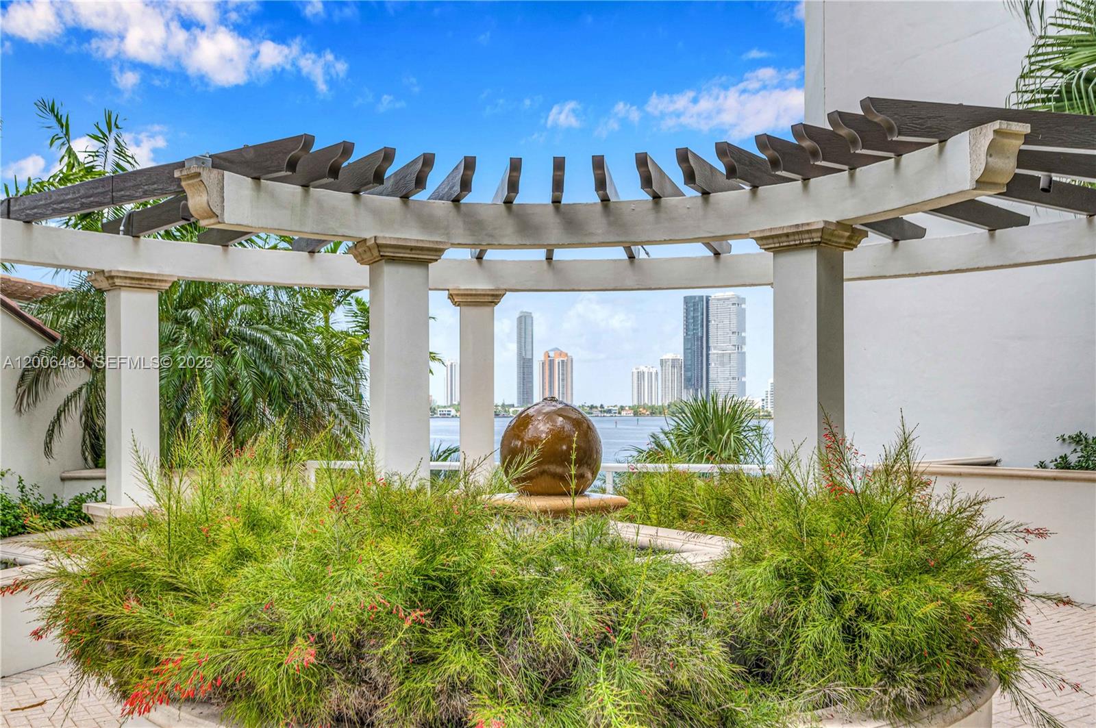 2800 Island Boulevard