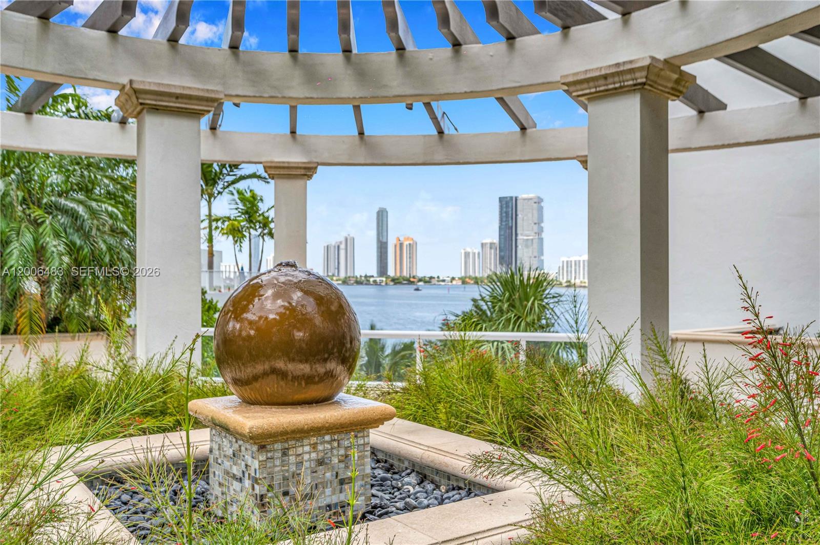 2800 Island Boulevard