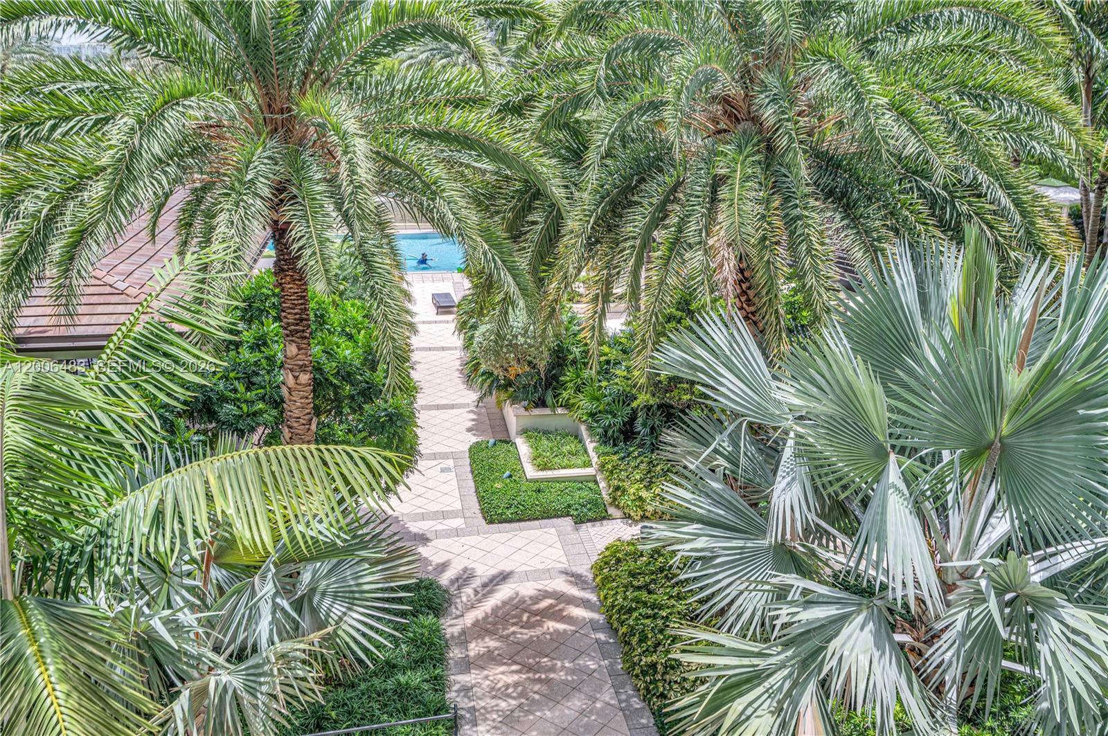 2800 Island Boulevard