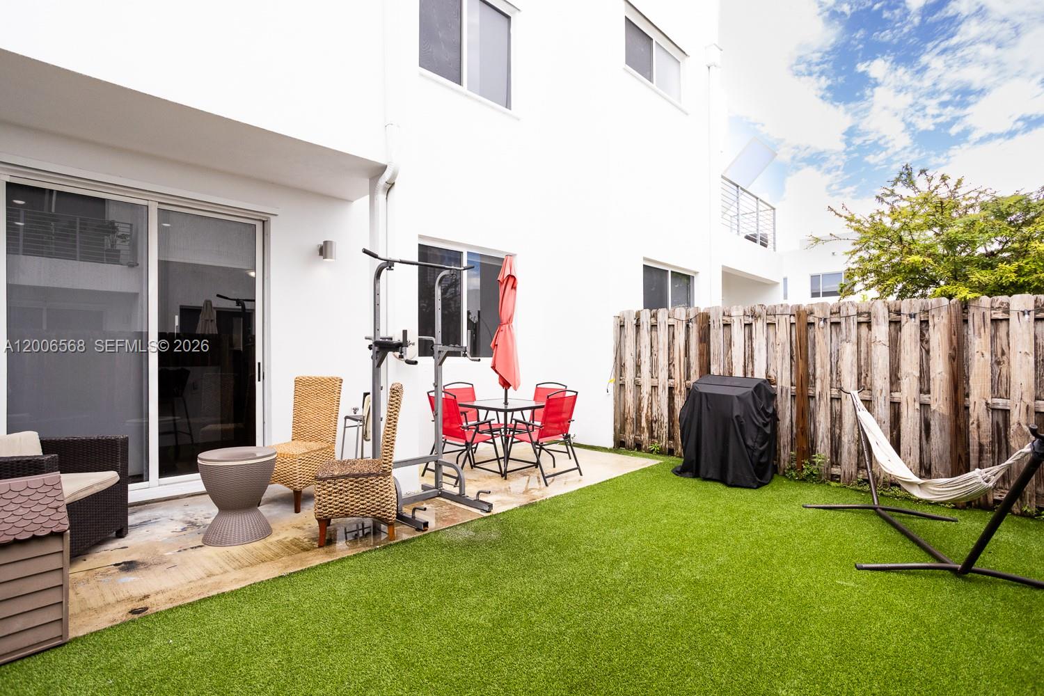 10279 NW 72nd Street