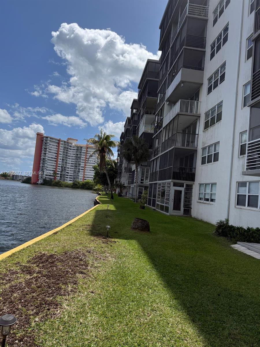 1175 NE Miami Gardens Drive