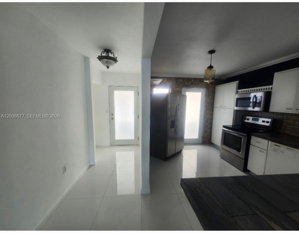 1175 NE Miami Gardens Drive