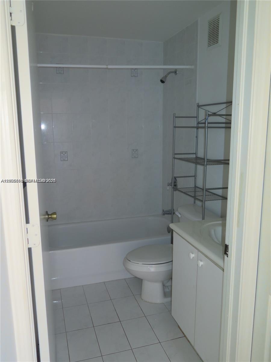 6202 NW 116th Place