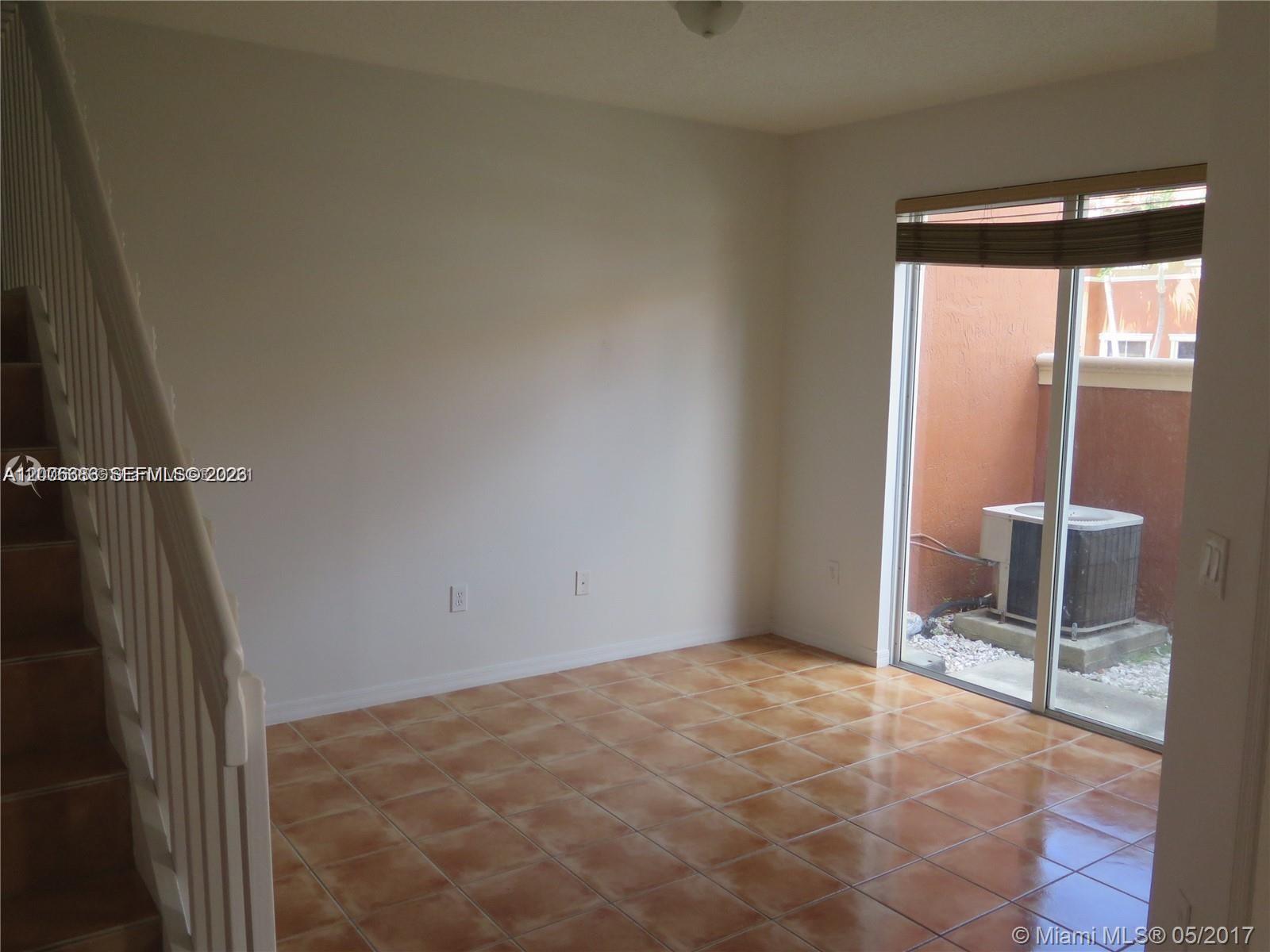 6202 NW 116th Place