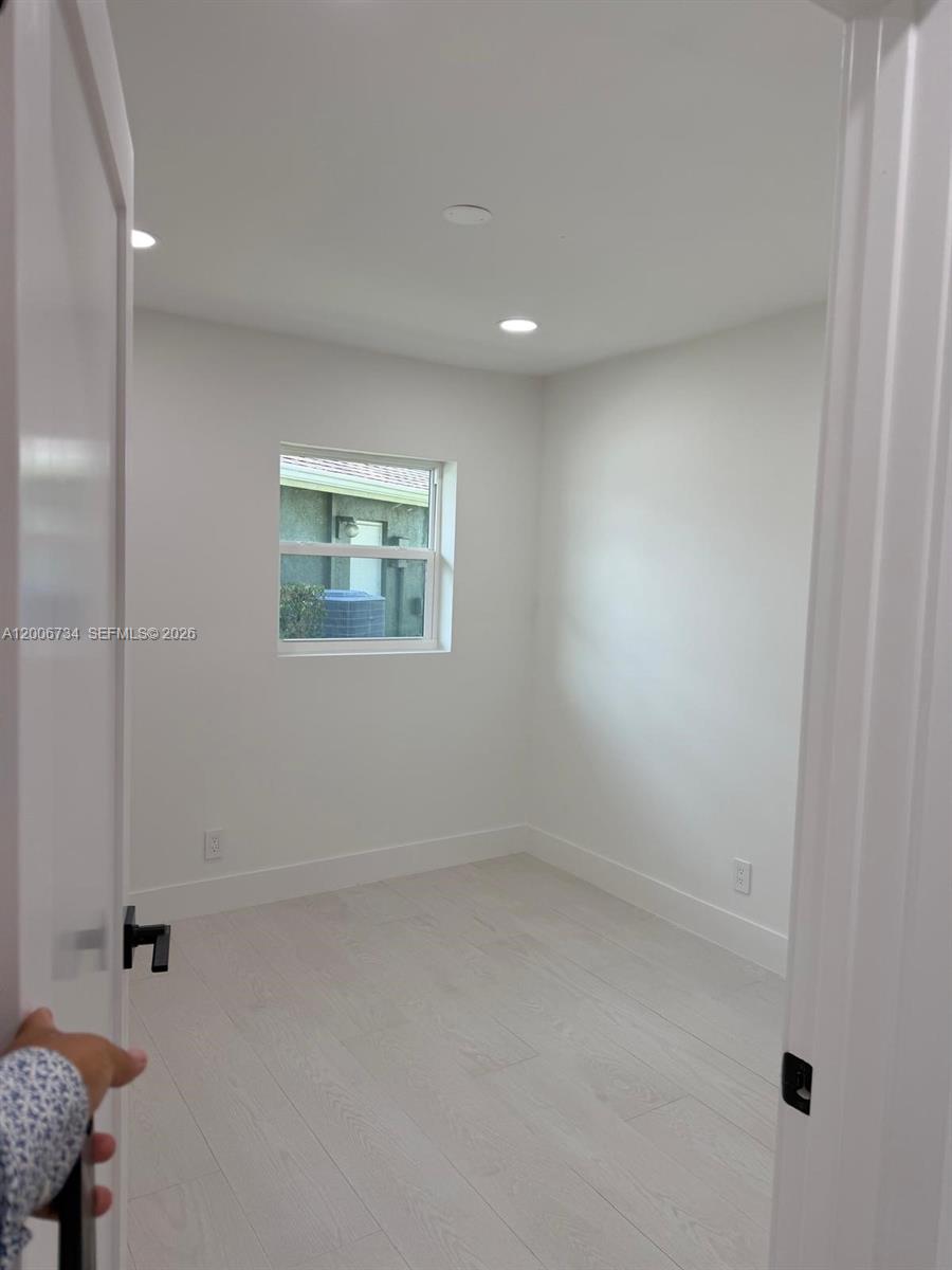 7917 Chula Vista Crescent