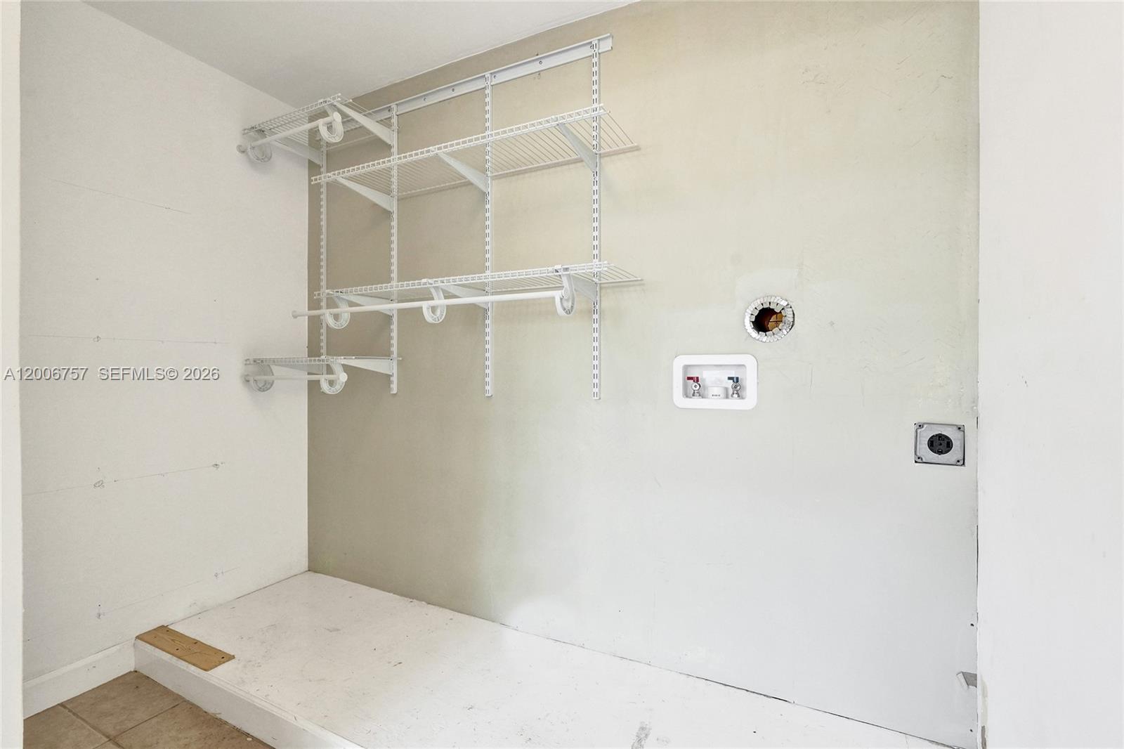 1421 S Palmway