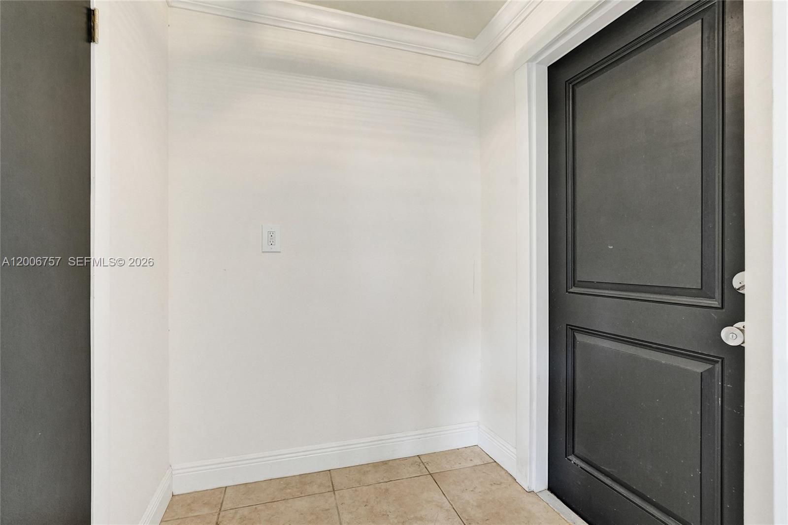 1421 S Palmway