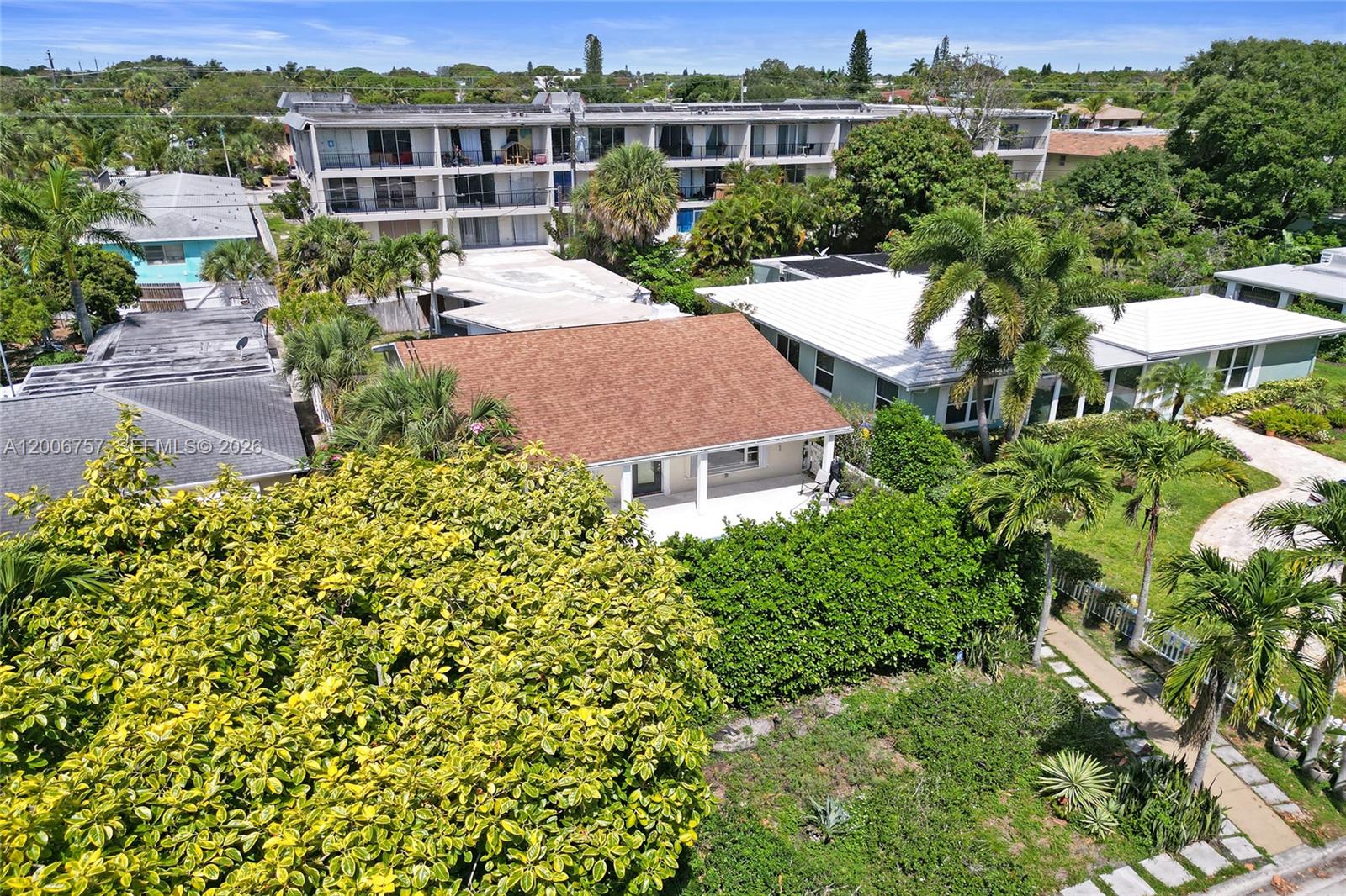 1421 S Palmway