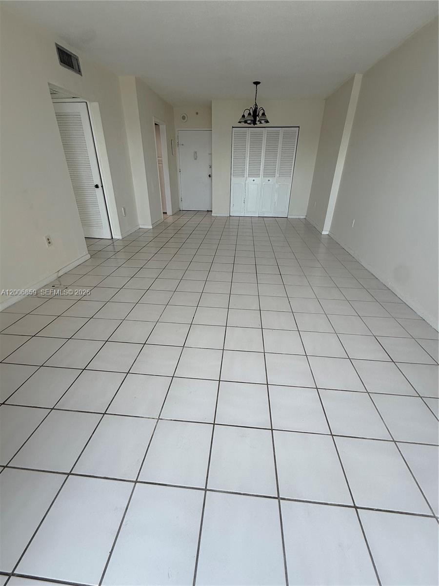 400 Kings Point Drive