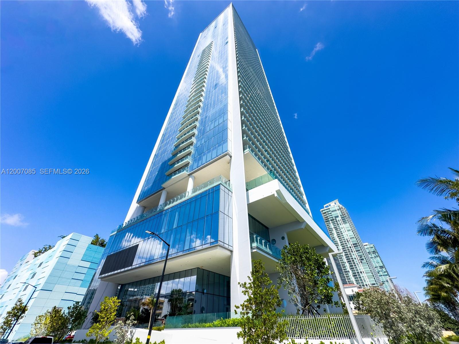 700 NE 26th Terrace