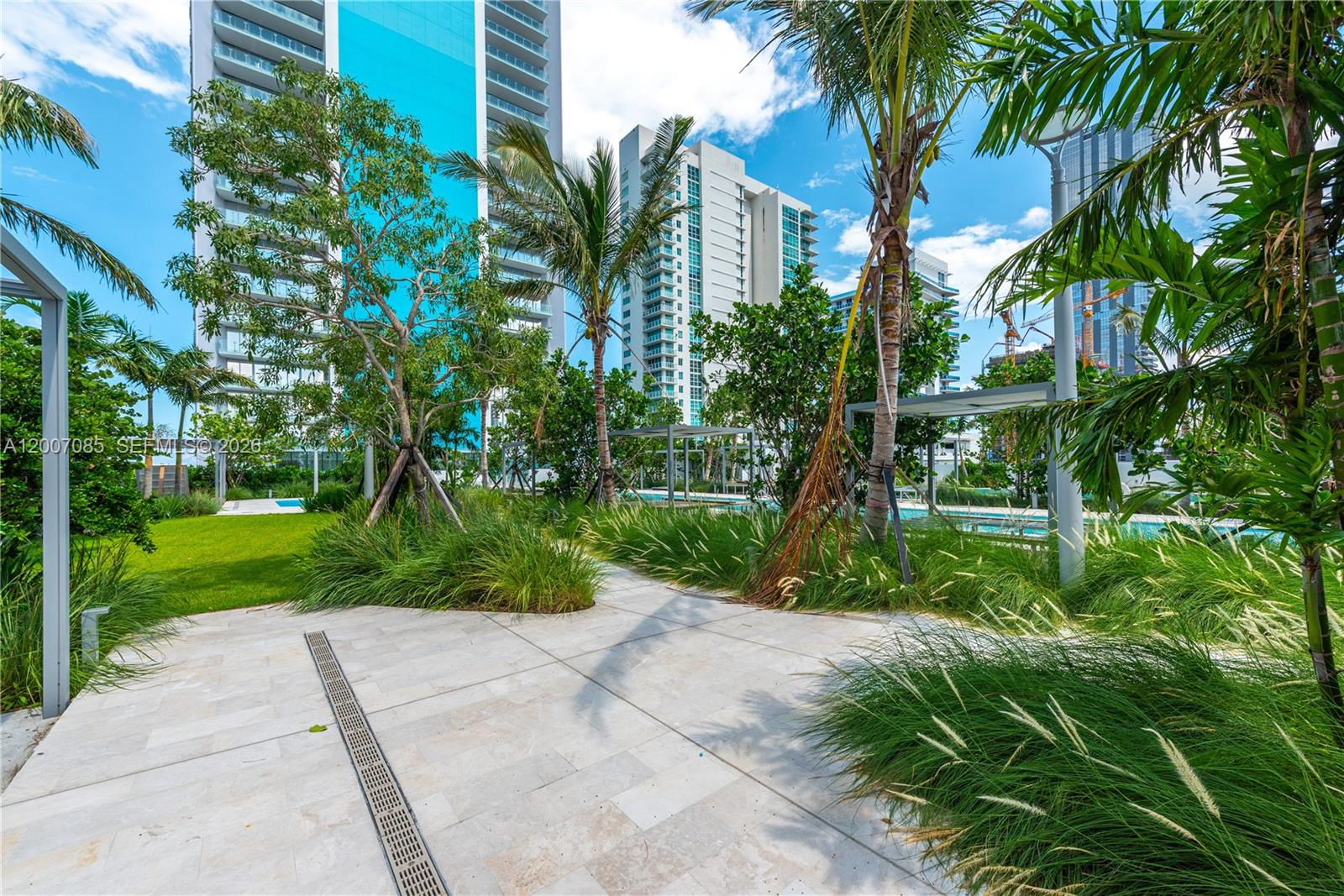700 NE 26th Terrace