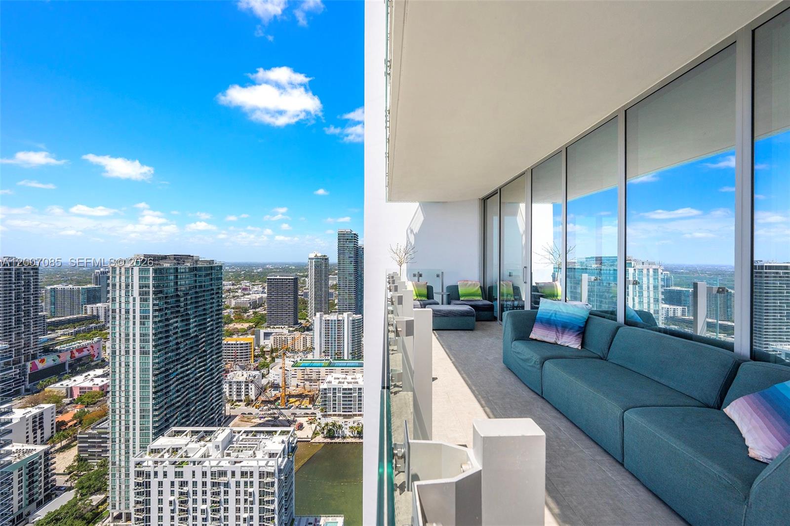 700 NE 26th Terrace