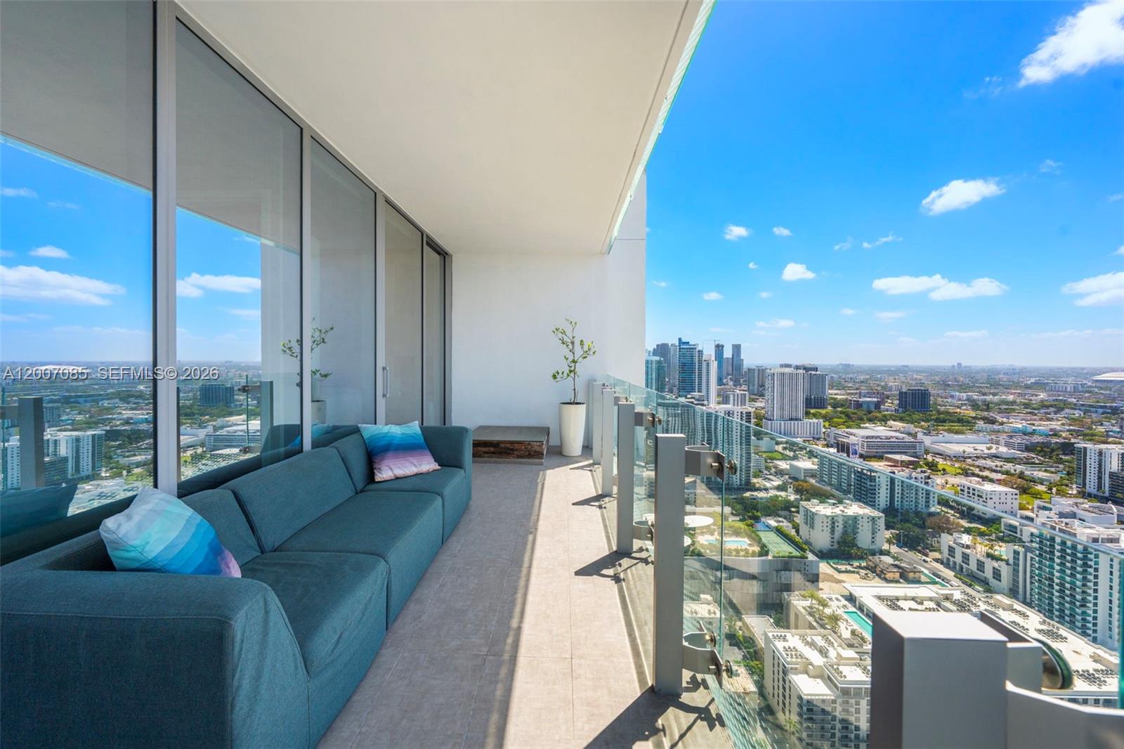 700 NE 26th Terrace