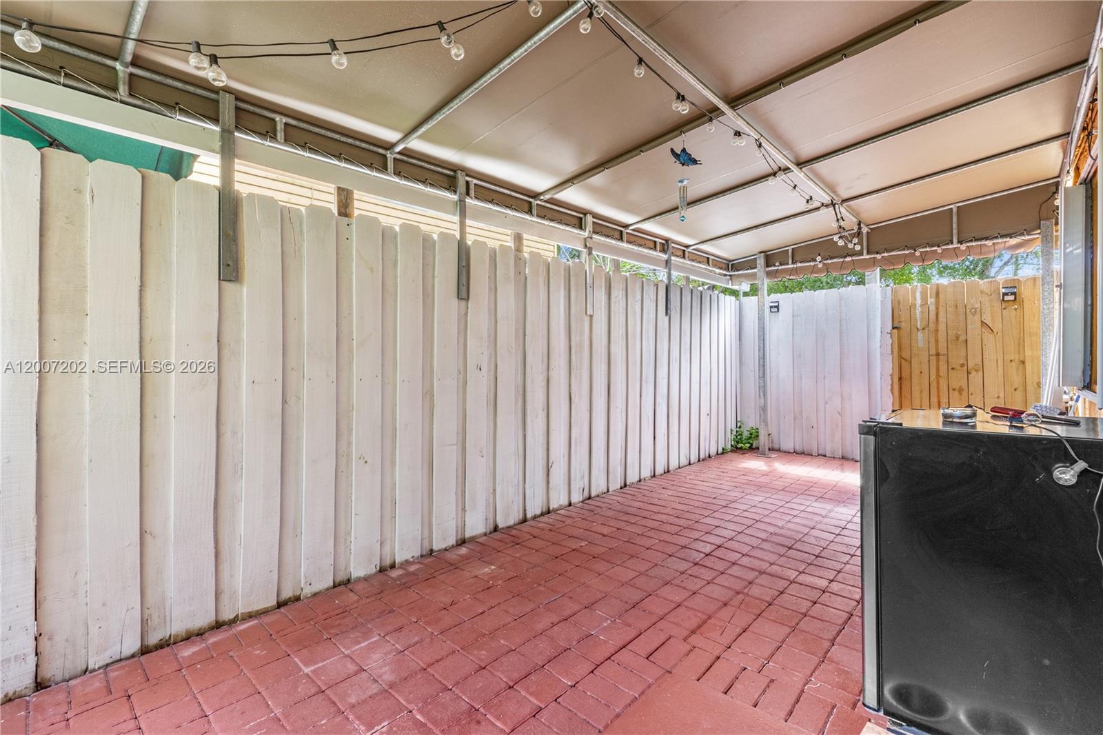 203 NE 12th Avenue