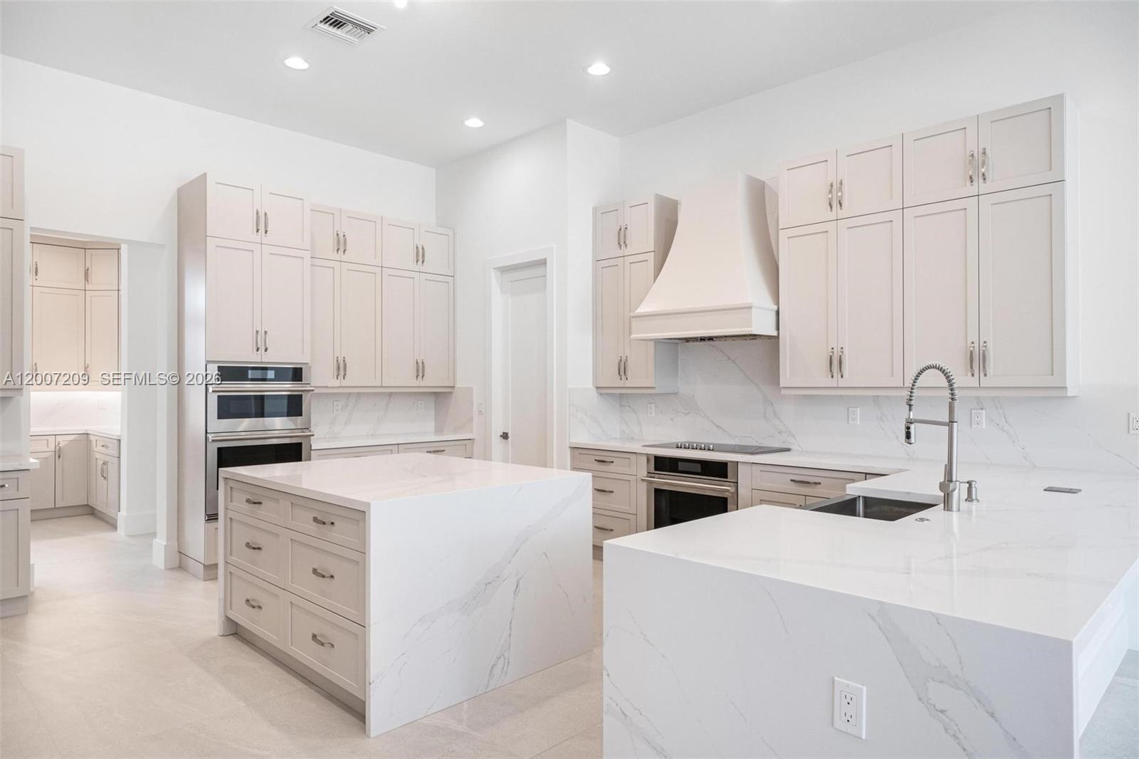 11900 SW 14th Place