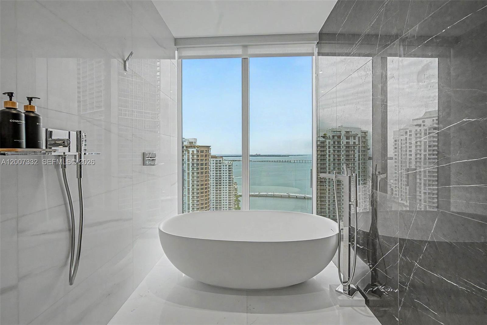 300 Biscayne Blvd Way