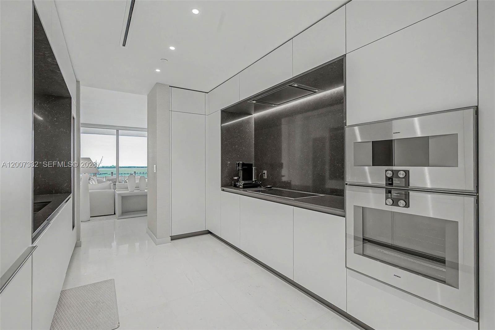 300 Biscayne Blvd Way