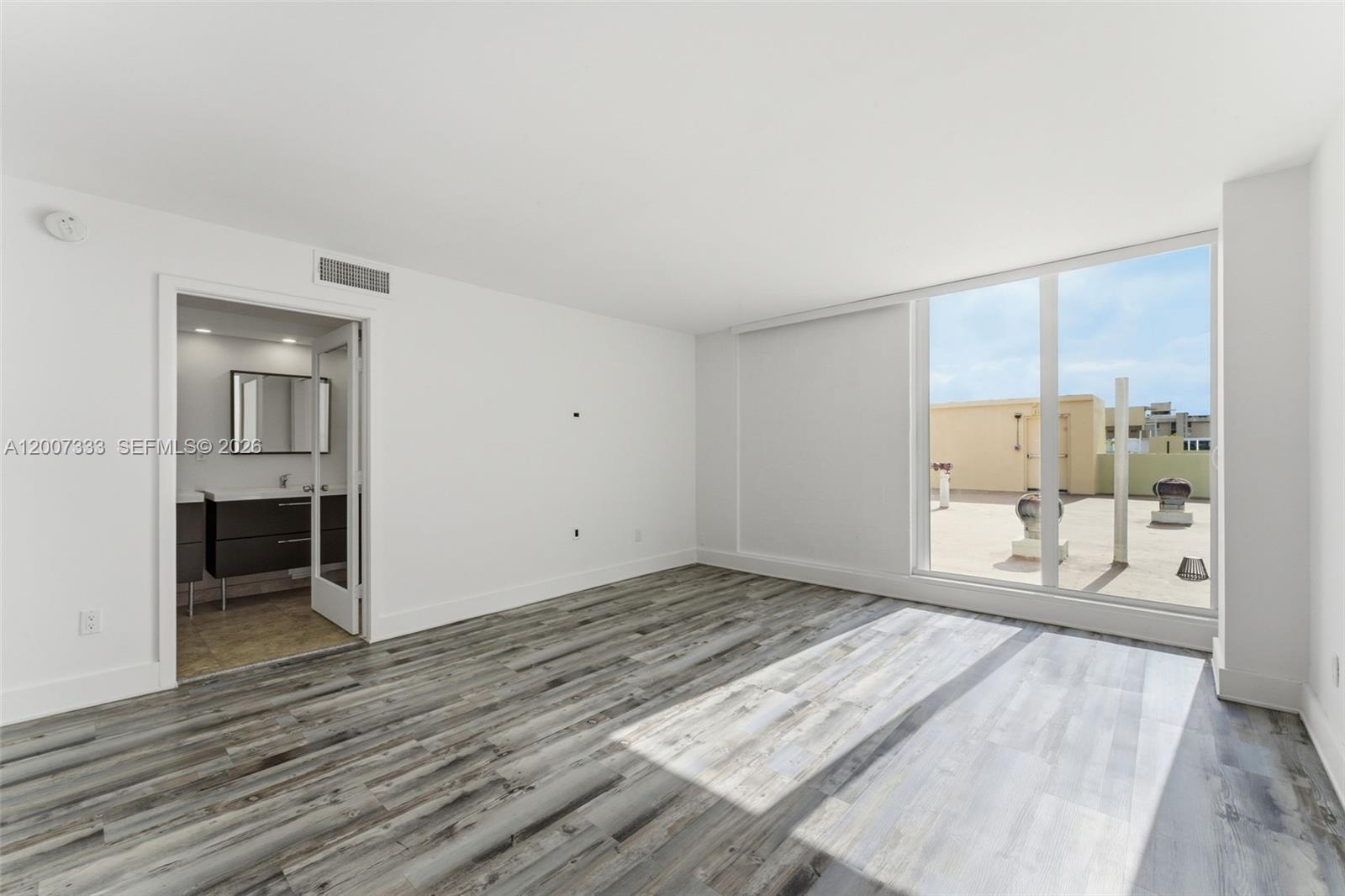 2000 NE 135th Street
