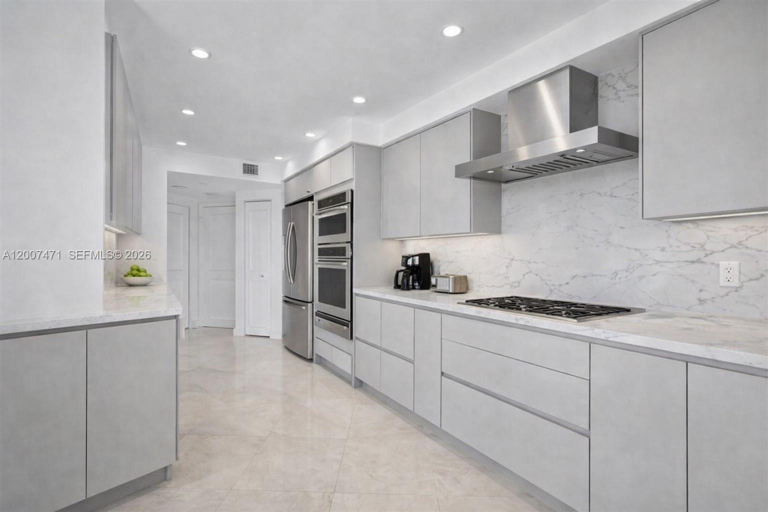 3000 Island Boulevard